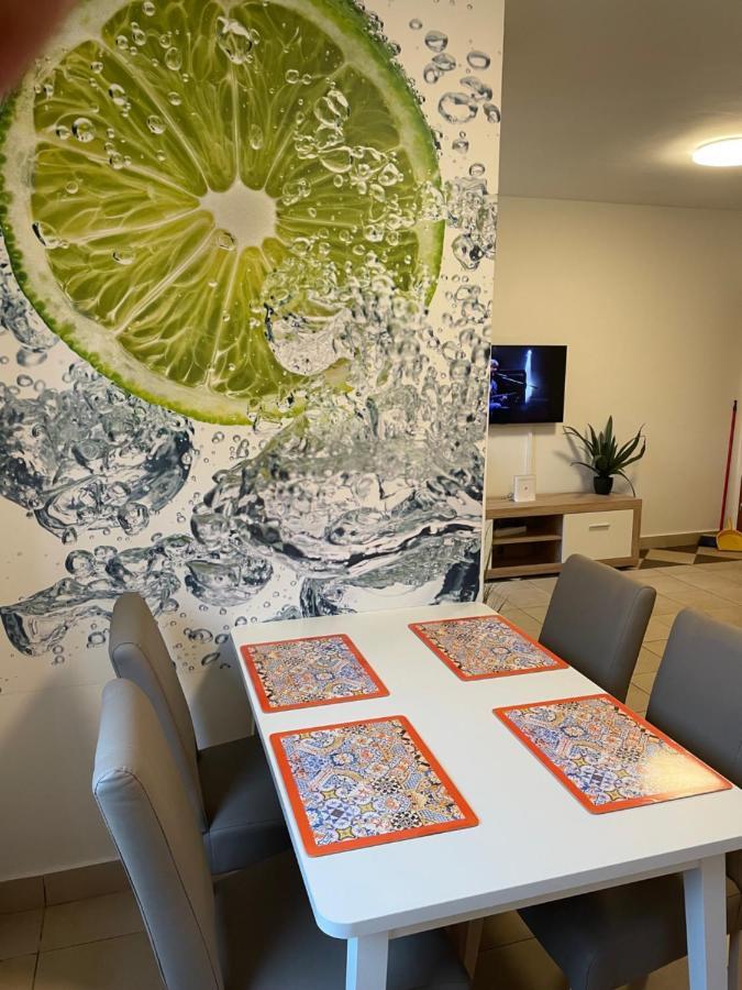 Cittanova Boutique Apartment Con Piscina Novigrad Istria Exterior foto